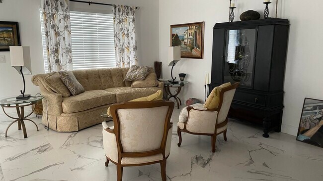 Foto del edificio - 949 Normandy Trail