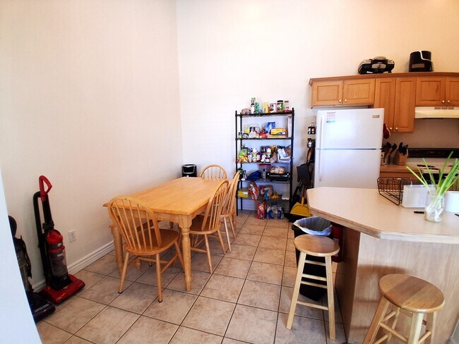 Foto del edificio - 1547 N 550 W