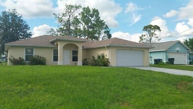 Building Photo - 1695 Gauguin Rd