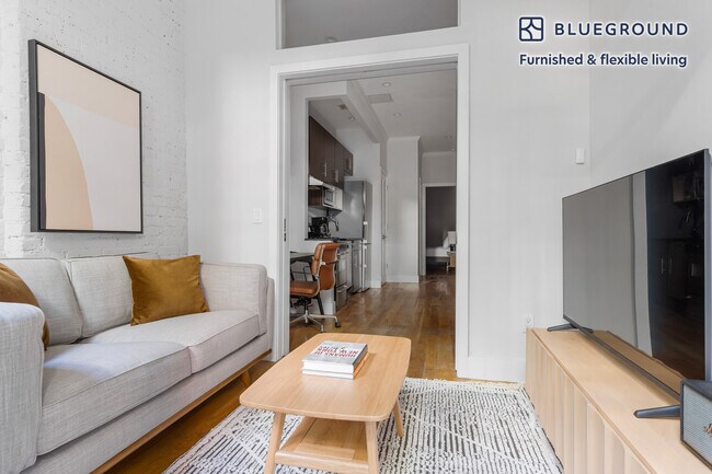 Foto del edificio - 515 W 47th St