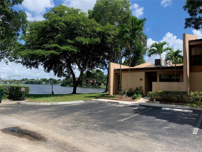 Building Photo - 9888 NW 14th Ct