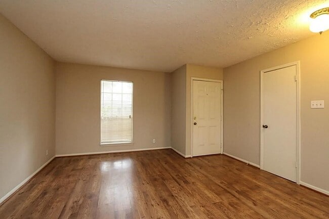 Foto del edificio - 12623 Westella Dr