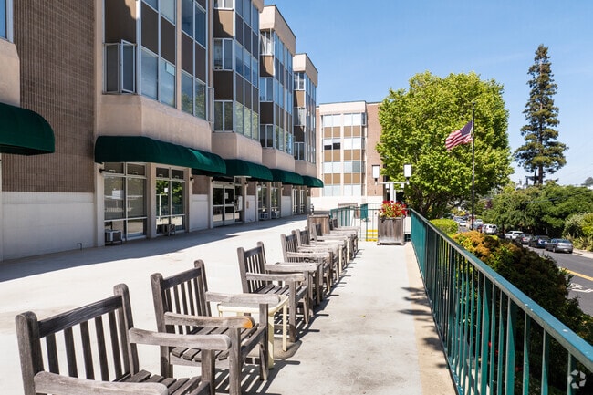 Alt. Exterior - Bonnie Brae Terrace