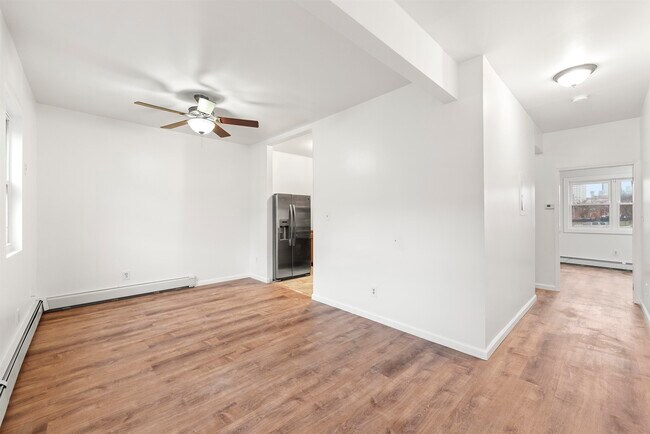 Foto del edificio - 56 Center St