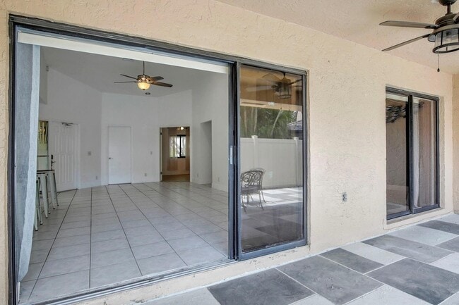 Building Photo - 9341 Chelsea Drive S
