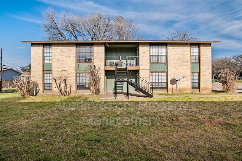 301 Craddock Ave Unit A, San Marcos, TX 78666 Condo for Rent in San