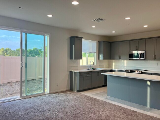 Building Photo - 4372 Cadence Wy
