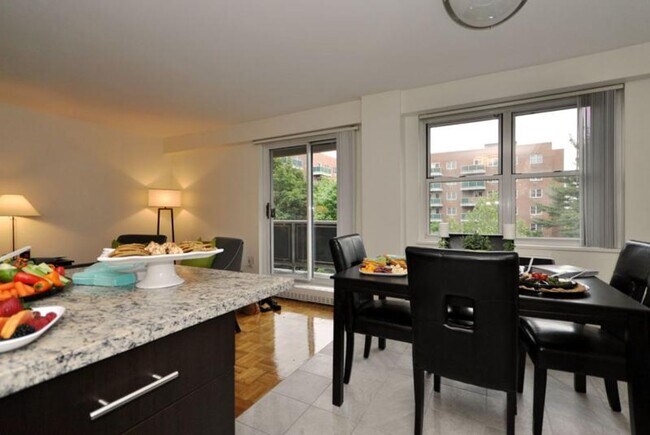 Foto del edificio - 1bed/1 bath in Brookline