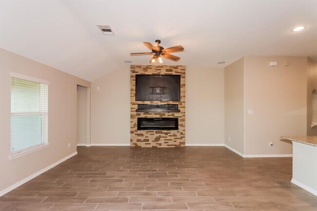 Building Photo - 13521 Emerald Mallard Dr