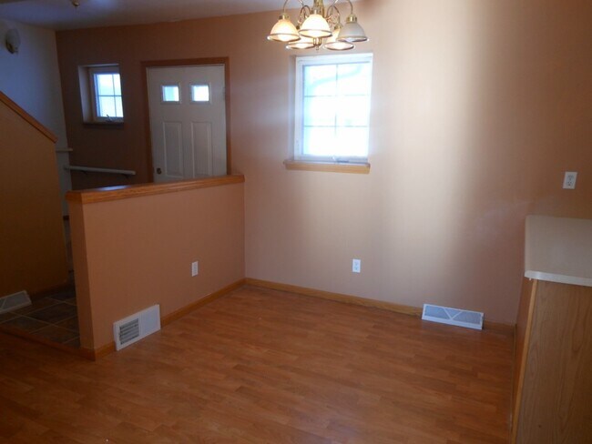 Building Photo - 5 Sonora Ct