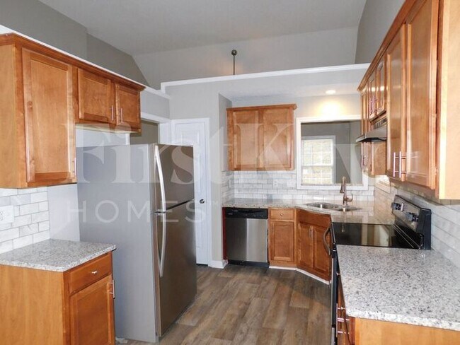 Building Photo - 4040 Oglesby Rd