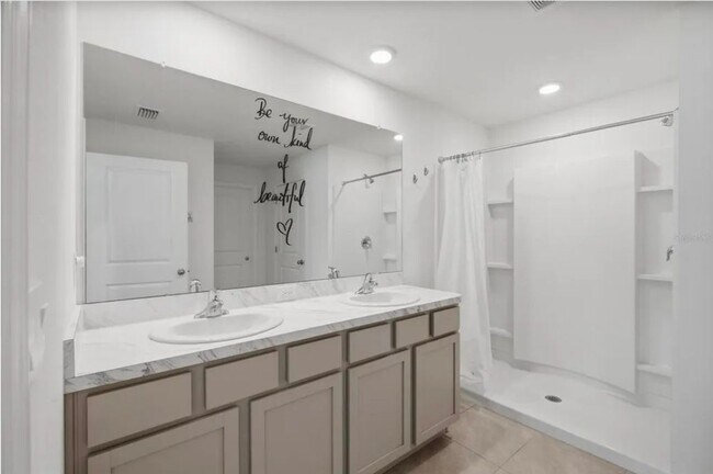 Foto del edificio - 9295 Van Allen Way