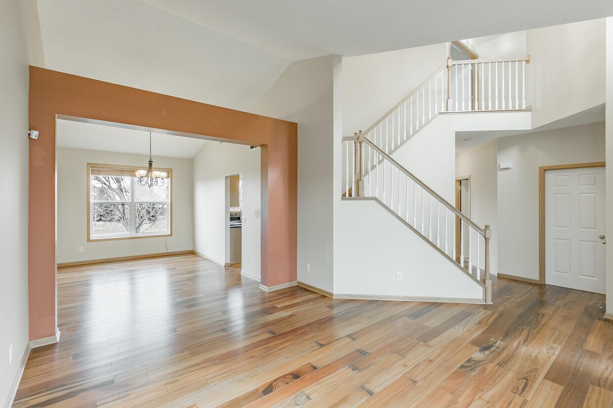 8409 Lobelia Ct, Shakopee, MN 55379 House Rental in Shakopee, MN