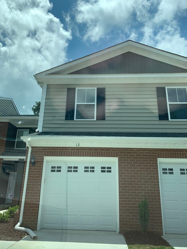 Building Photo - 34 Firth Ln