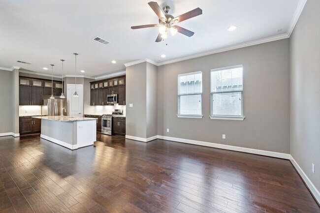 Foto del edificio - 612 W 28th St