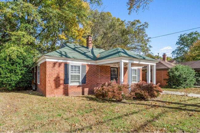 Building Photo - 2756 Garden Ln