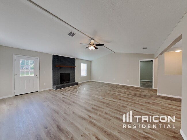 Foto del edificio - 6485 Sierra Dr