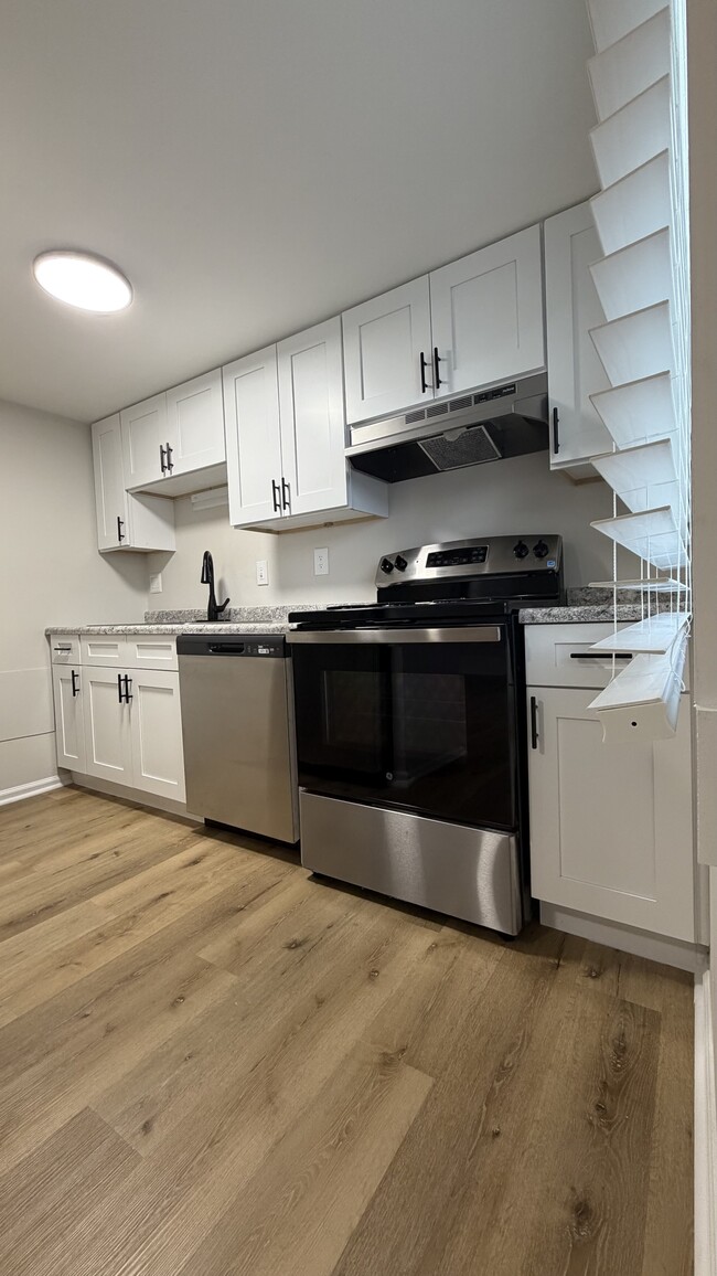 Building Photo - The Vale at Walnut Creek