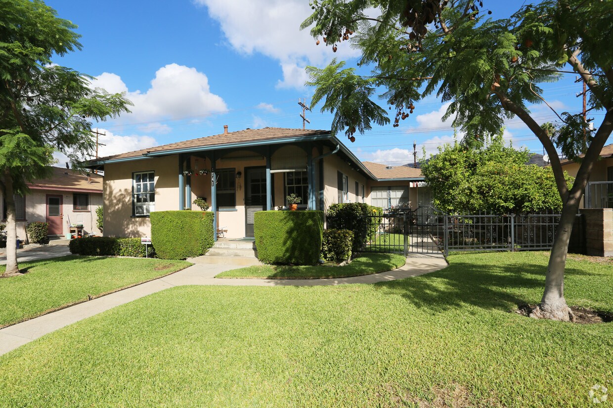 Building Photo - 1141 Glendale Ave