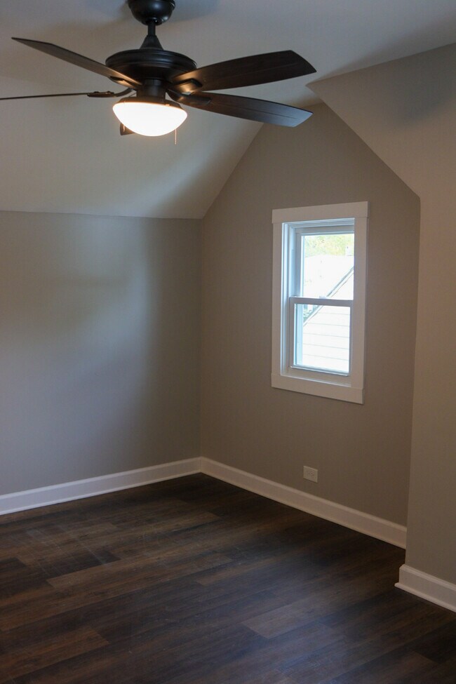 Foto del edificio - 12237 S May St