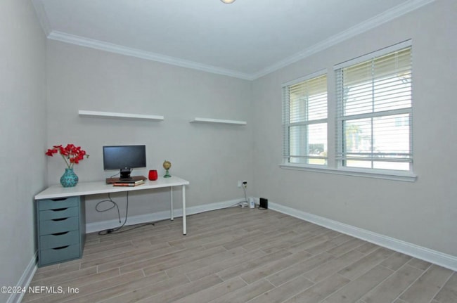 Foto del edificio - 242 Silverleaf Village Dr