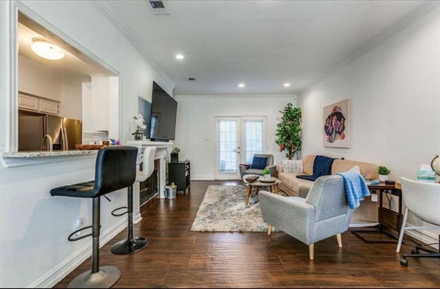 Foto del edificio - 3550 Country Square Dr