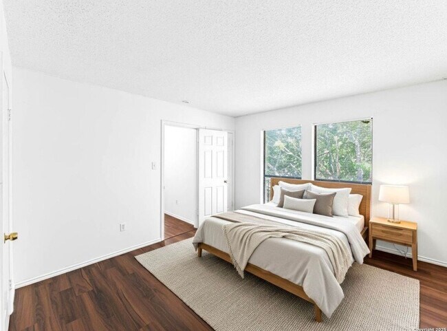 Foto del edificio - 7568 Windsor Oaks