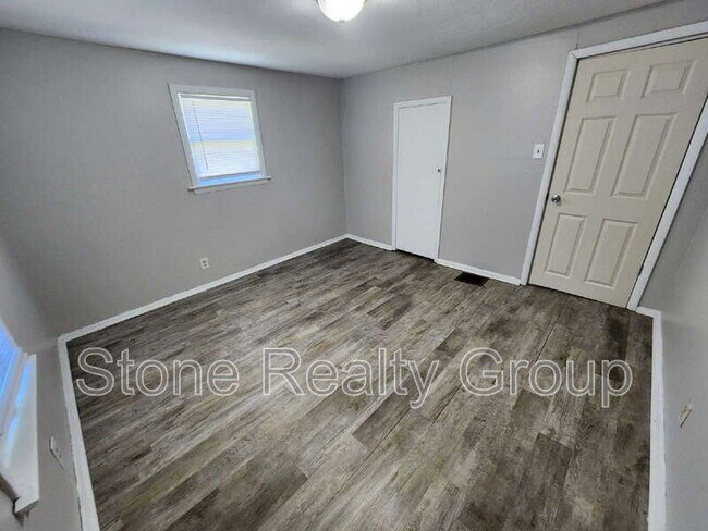 Foto del edificio - 2440 S 11th St