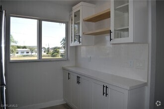 Building Photo - 1700 Bikini Ct