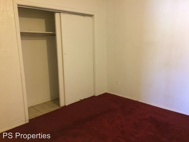 Foto del edificio - 121 General Arnold St NE