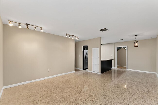 Foto del edificio - 13000 NW 20th Ave