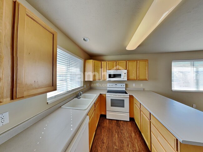 Foto del edificio - 947 Foxboro Dr