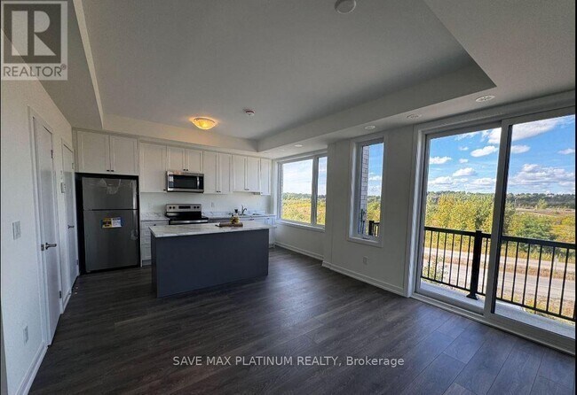 Building Photo - 160 Densmore Rd