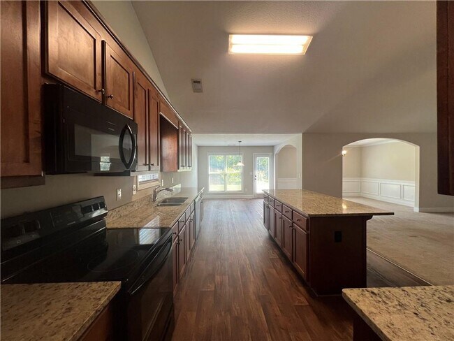 Building Photo - 707 River Mist Cir