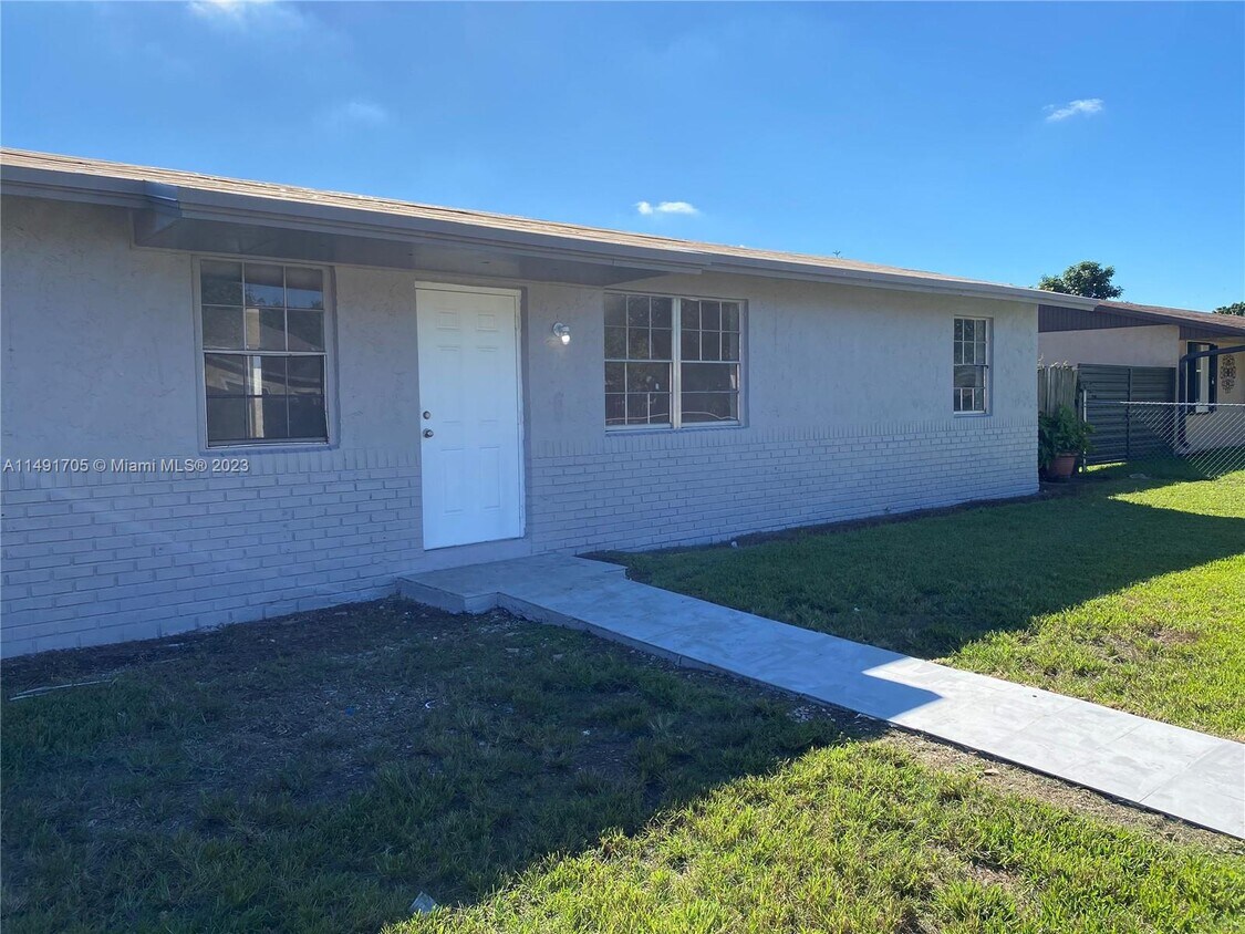 1630 SW 4th St, Homestead, FL 33030 House Rental in Homestead, FL