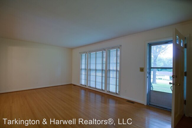 Foto del edificio - 3 br, 1 bath House - 6729 Fleetwood Dr.