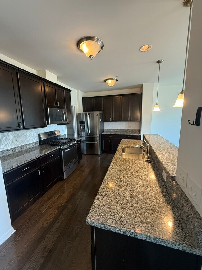 Foto del edificio - 2856 Henley Ln