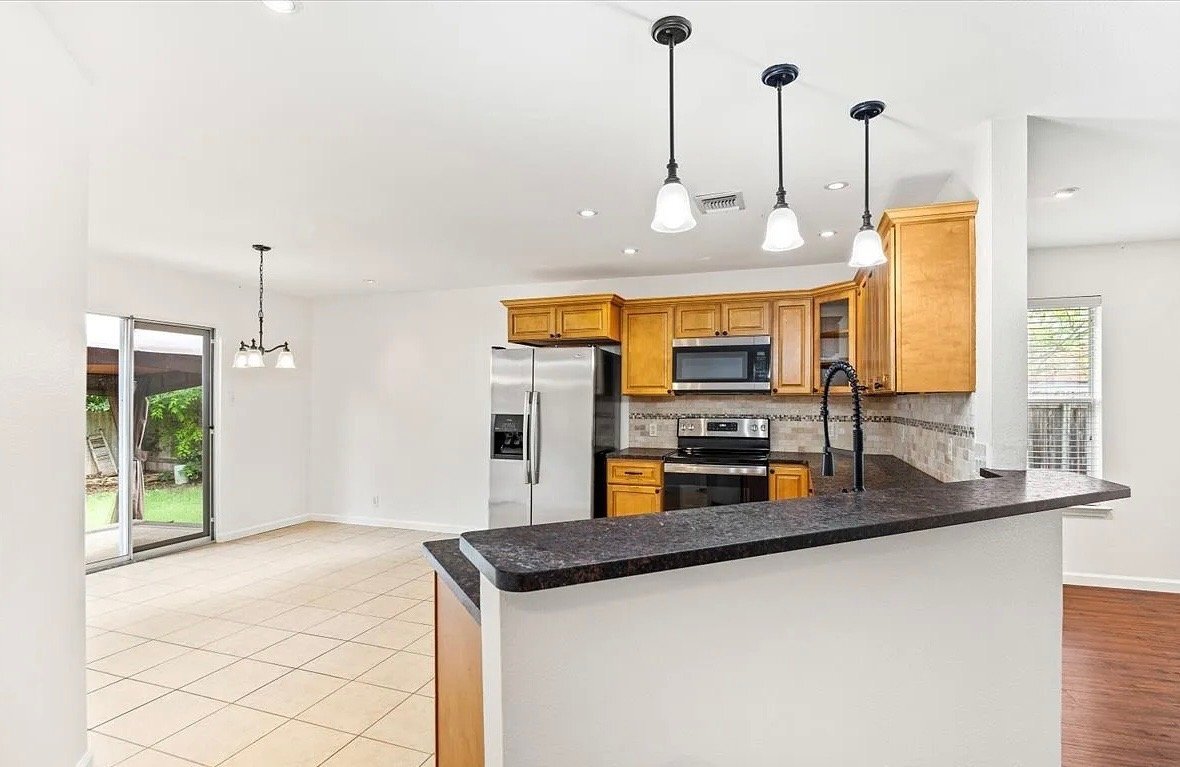 Building Photo - 10539 Sewell Cir