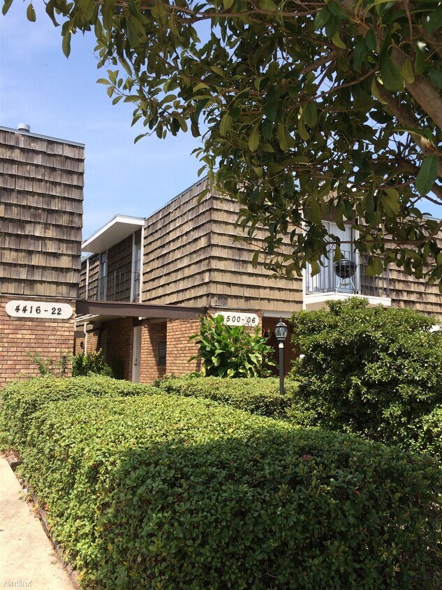 Primary Photo - 3 br, 2 bath Townhome - 4422 Laplace Street