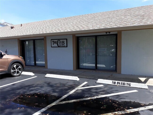 Foto del edificio - 8209 Sun Spring Cir