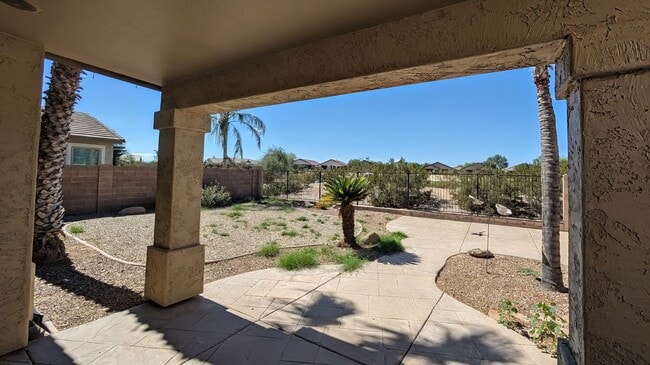 Foto del edificio - 29810 N Little Leaf Dr