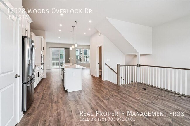 Foto del edificio - 17928 Woods Overlook Dr