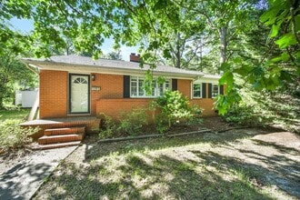 Building Photo - 1203 Lucille St