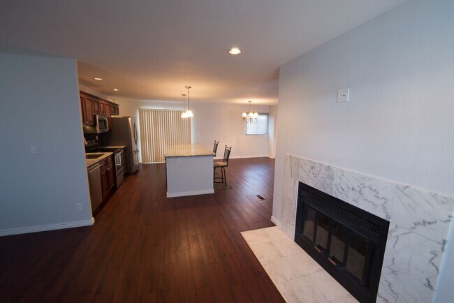 Building Photo - 3014 Hayman Terrace