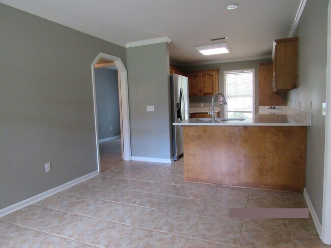 Foto del edificio - 131 Foxchase Dr