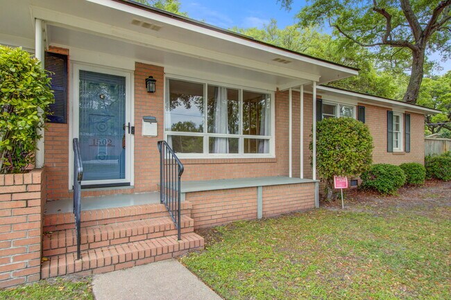 Foto del edificio - 1502 Woodcrest Ave