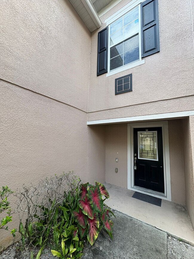 Foto del edificio - For Rent: 3 Bed / 2.5 Bath Townhome in Ash...