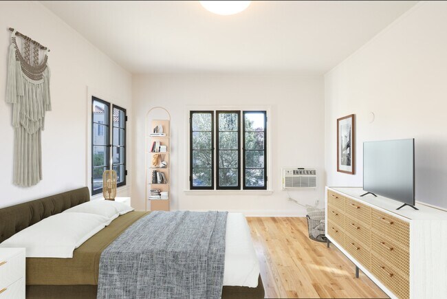 Building Photo - 5385 Edgewood Plz