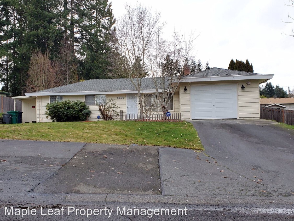 Primary Photo - 3 br, 1.5 bath House - 4607 242nd St SW