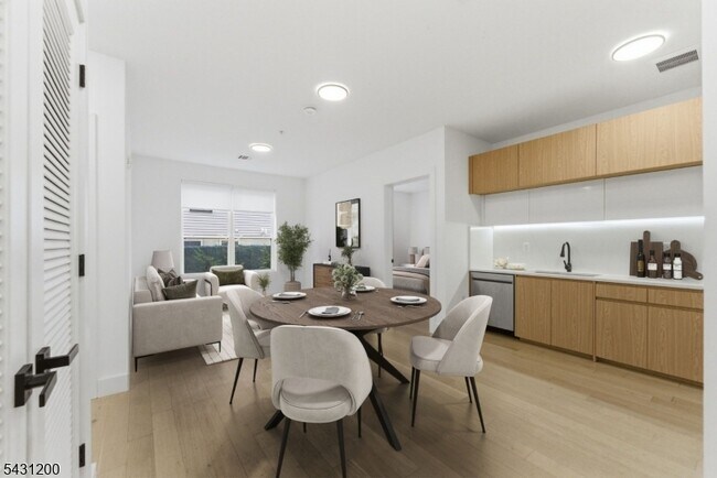 Foto del edificio - 649 38th St